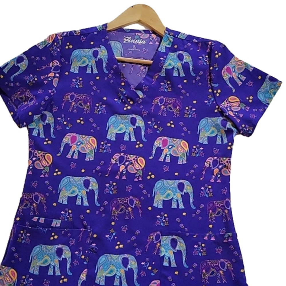 ✨️⭐️ HOST PICK✨️⭐️SCRUB TOP